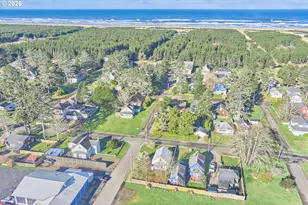 4302 L Pl, Seaview, WA 98644 - Photo 34