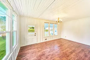 4302 L Pl, Seaview, WA 98644 - Photo 8