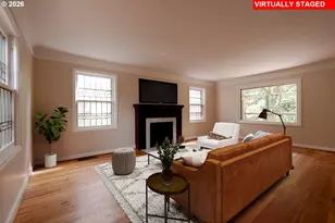 7925 SW 11th Ave, Portland, OR 97219 - Photo 4