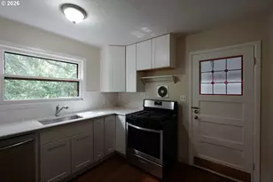 7925 SW 11th Ave, Portland, OR 97219 - Photo 12