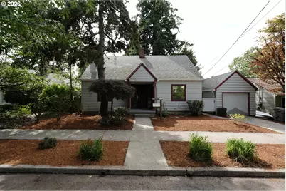 7925 SW 11th Ave, Portland, OR 97219 - Photo 2