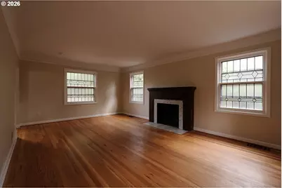 7925 SW 11th Ave, Portland, OR 97219 - Photo 6