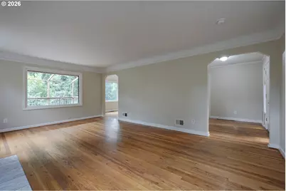 7925 SW 11th Ave, Portland, OR 97219 - Photo 6