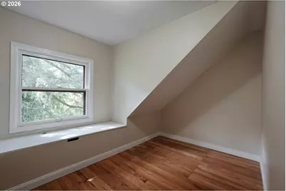7925 SW 11th Ave, Portland, OR 97219 - Photo 28