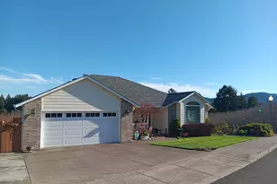 5118 NE Voyage Ave, Lincoln City, OR 97367 - Photo 2