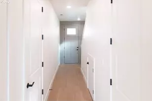 16001 Barlow Trl Ln, Oregon City, OR 97045 - Photo 4