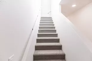 16001 Barlow Trl Ln, Oregon City, OR 97045 - Photo 12