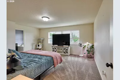 960 NE Cascadia Ridge Dr, Estacada, OR 97023 - Photo 16