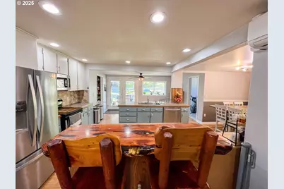 858 E Main St, John Day, OR 97845 - Photo 8