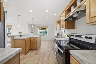 1427 31st St, Springfield, OR 97477 - Photo 14