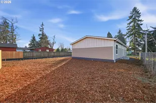 1427 31st St, Springfield, OR 97477 - Photo 36