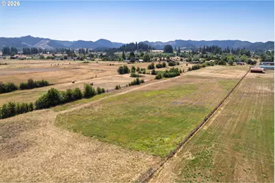 1555 Northside Rd, Sutherlin, OR 97479 - Photo 8