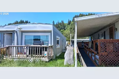 1413 Hawthorne Ave, Reedsport, OR 97467 - Photo 12