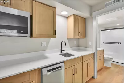 8819 SW 176th Ave, Beaverton, OR 97007 - Photo 34