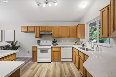 18974 SW Christopher Dr, Beaverton, OR 97003 - Photo 14