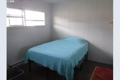 2075 Johnson St, North Bend, OR 97459 - Photo 14