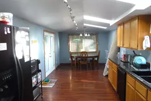 2075 Johnson St, North Bend, OR 97459 - Photo 8