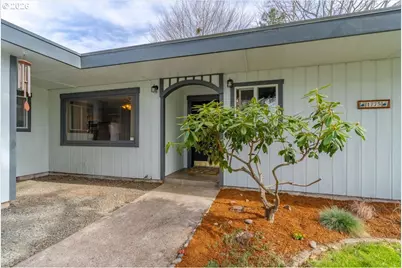 1775 Park Dr, Lebanon, OR 97355 - Photo 4