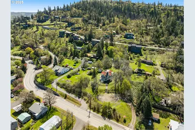 704 3rd Ave, Mosier, OR 97040 - Photo 44
