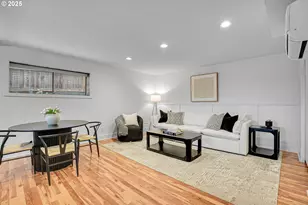 8325 SW Terwilliger Blvd, Portland, OR 97219 - Photo 14