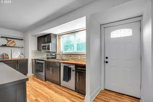 8325 SW Terwilliger Blvd, Portland, OR 97219 - Photo 28