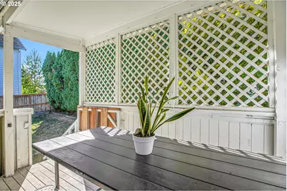 8325 SW Terwilliger Blvd, Portland, OR 97219 - Photo 30