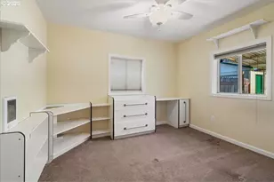 47578 School St, Oakridge, OR 97463 - Photo 10