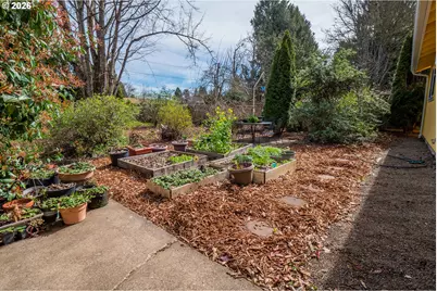4483 Thunderbird St, Eugene, OR 97404 - Photo 24