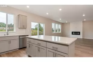 9194 SE Azalea St, Happy Valley, OR 97086 - Photo 6
