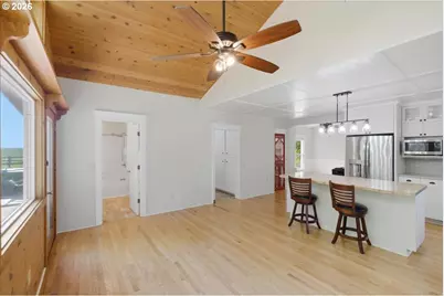 27536 Pearl St, Brownsville, OR 97327 - Photo 16