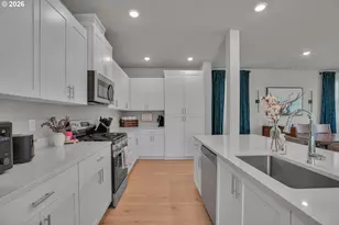 2631 Mt St Helens Ave, Salem, OR 97302 - Photo 8