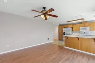 8911 NE Burton Rd, Vancouver, WA 98662 - Photo 12