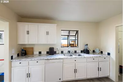 758 Pleasant Ct, The Dalles, OR 97058 - Photo 26