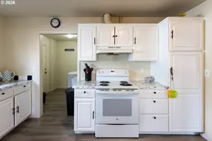 758 Pleasant Ct, The Dalles, OR 97058 - Photo 24