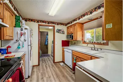 3113 Jackson St, Albany, OR 97322 - Photo 14