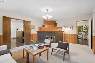 4910 SW Humphrey Park Rd, Portland, OR 97221 - Photo 16