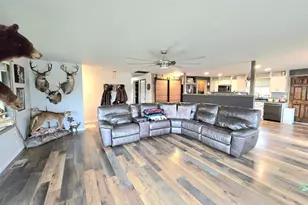1880 Fairhill Dr, Roseburg, OR 97471 - Photo 4