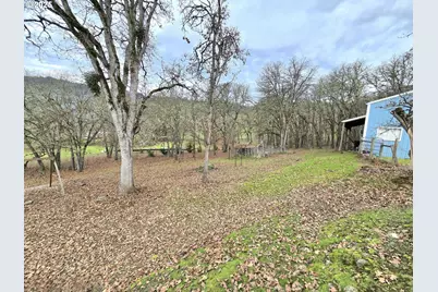 1880 Fairhill Dr, Roseburg, OR 97471 - Photo 22