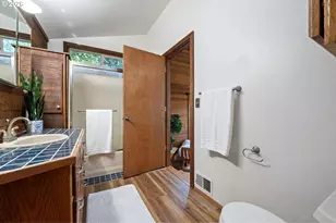 2050 McLean Blvd, Eugene, OR 97405 - Photo 32
