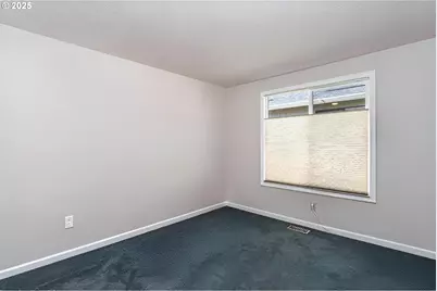 2403 SE Balboa Dr, Vancouver, WA 98683 - Photo 24