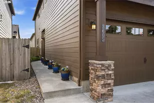 3605 NW 122nd St, Vancouver, WA 98685 - Photo 2