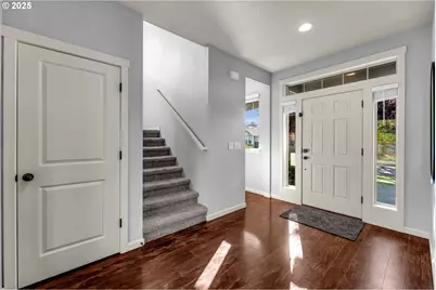 204 N 38th Pl, Ridgefield, WA 98642 - Photo 6