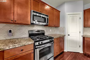 204 N 38th Pl, Ridgefield, WA 98642 - Photo 20