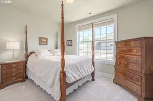 2808 Edgewater Dr, Eugene, OR 97401 - Photo 34