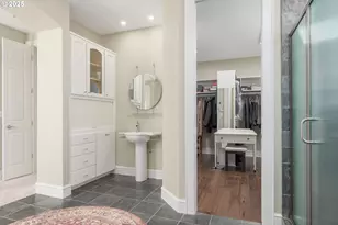 2808 Edgewater Dr, Eugene, OR 97401 - Photo 32