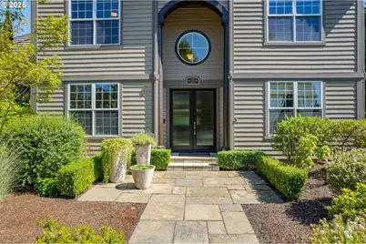 2808 Edgewater Dr, Eugene, OR 97401 - Photo 4