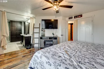 10712 NE 70th St, Vancouver, WA 98662 - Photo 16