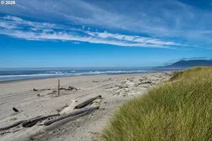 26135 Beach Dr, Rockaway Beach, OR 97136 - Photo 28