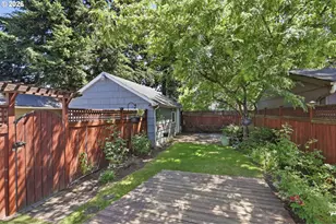 4202 NE Cesar E Chavez Blvd, Portland, OR 97211 - Photo 42