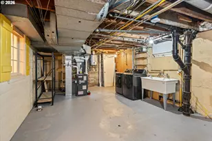 1924 NE 58th Ave, Portland, OR 97213 - Photo 32